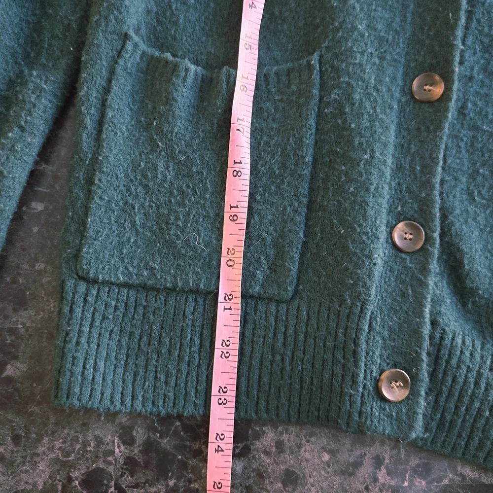 J Crew EXSTRA SOFT  Women's Green Cardigan Sweater Size S #0011